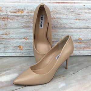 Steve Madden Luiza Stilettos in Nude/Beige